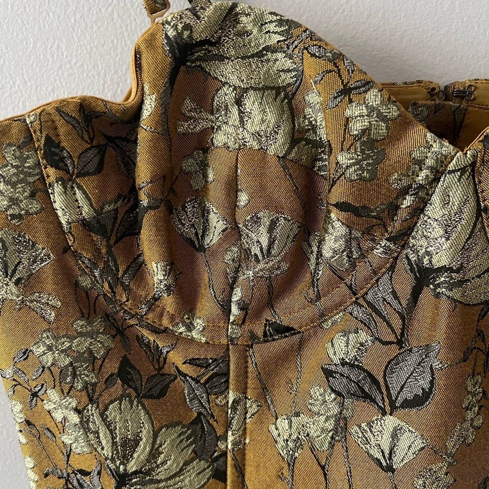 NWT Floral Corset Top - Picture 3 of 8